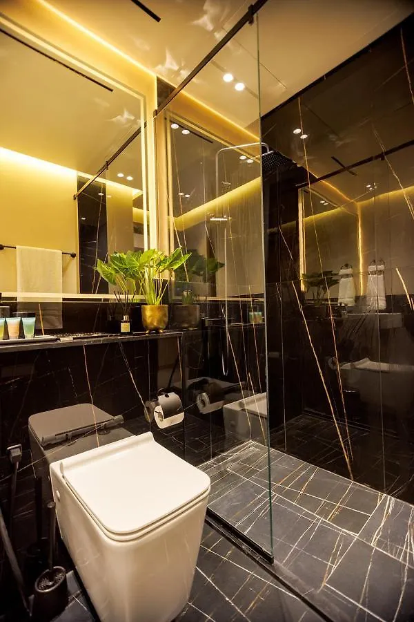 Luxury Binghatti Canal View Apt In Business Bay 두바이 0*,